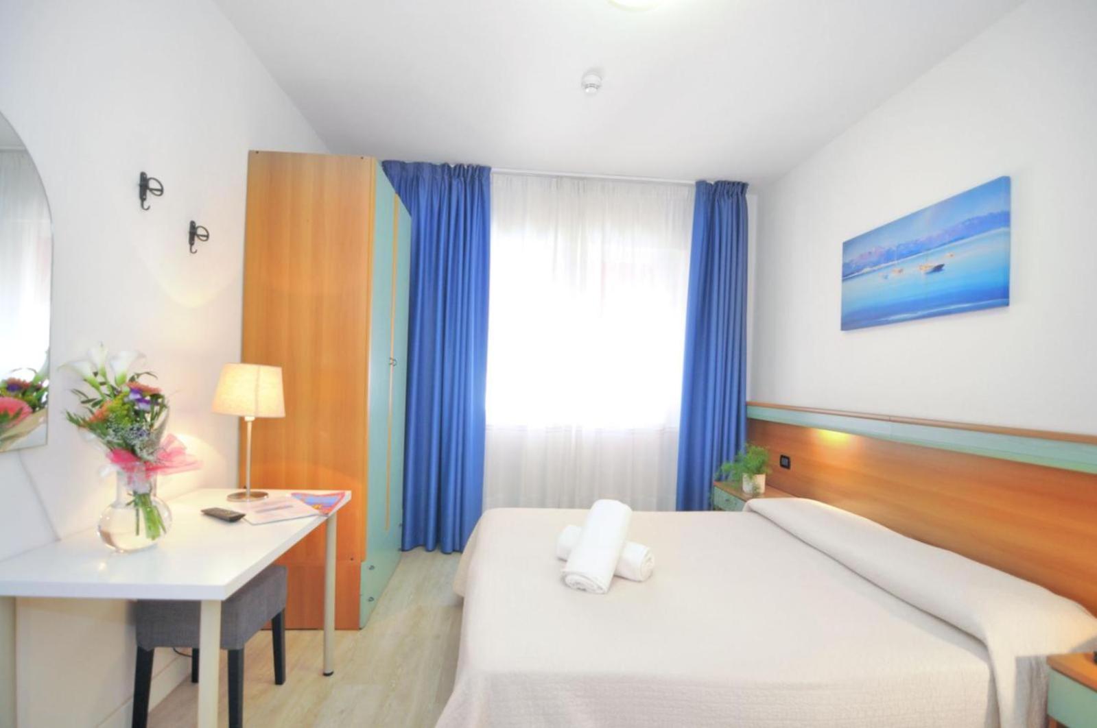 Hotel Rex กาออร์เล ภายนอก รูปภาพ